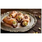 Il Giardino Del Dolce - Mini Cannoli Shells with Pistachio - 64 ct